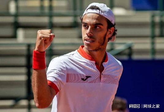 他的故事提 他的故事提