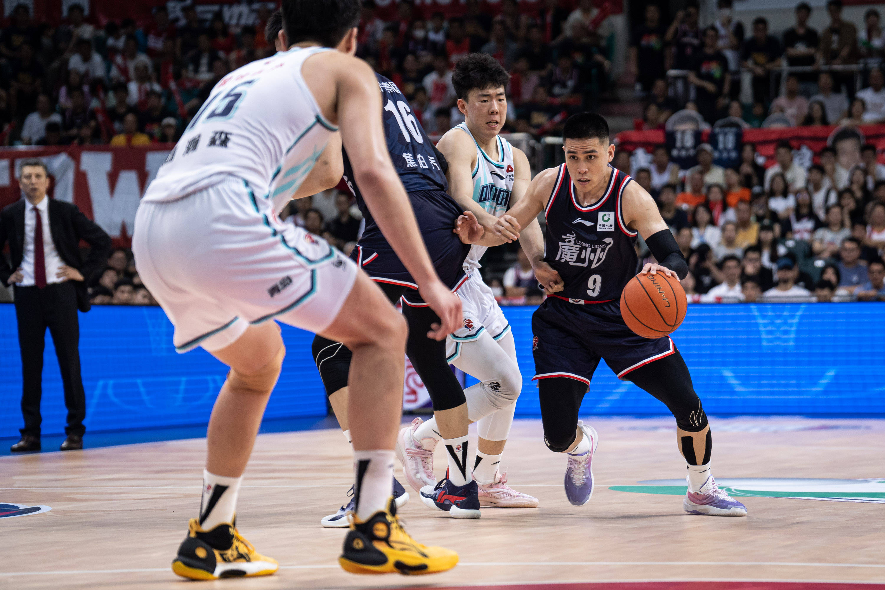 却用牛棚深 却用牛棚深